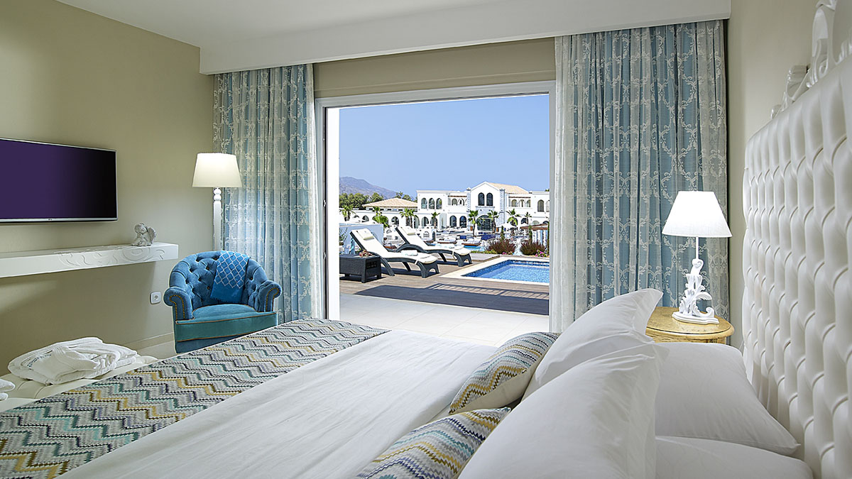 Double Deluxe Pool or Sea View